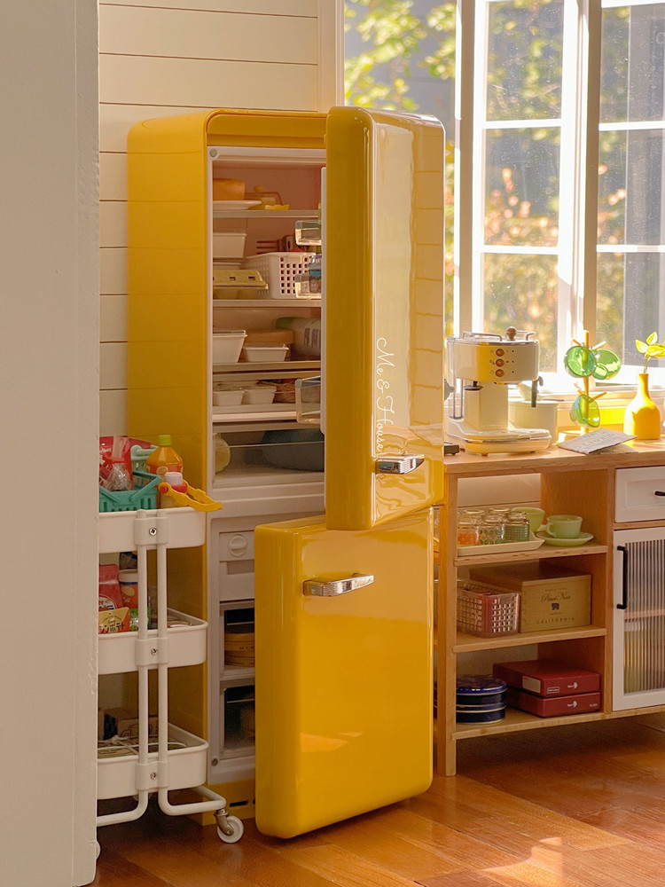ドールハウスモデル家具アクセサリー、ライト付き金属冷蔵庫、キ - Kitchen Uncle のレビューと価格